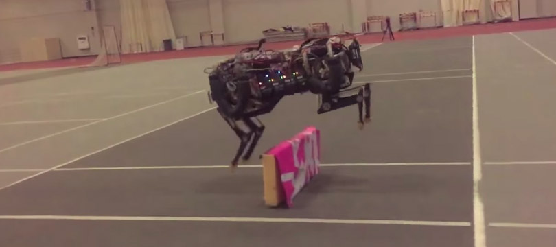 Robô Cheetah do MIT agora pula obstáculos