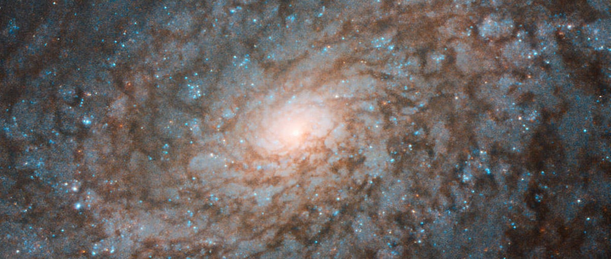 A incrível foto do Hubble de uma galáxia floculenta-GEEKNESS-capa (1)