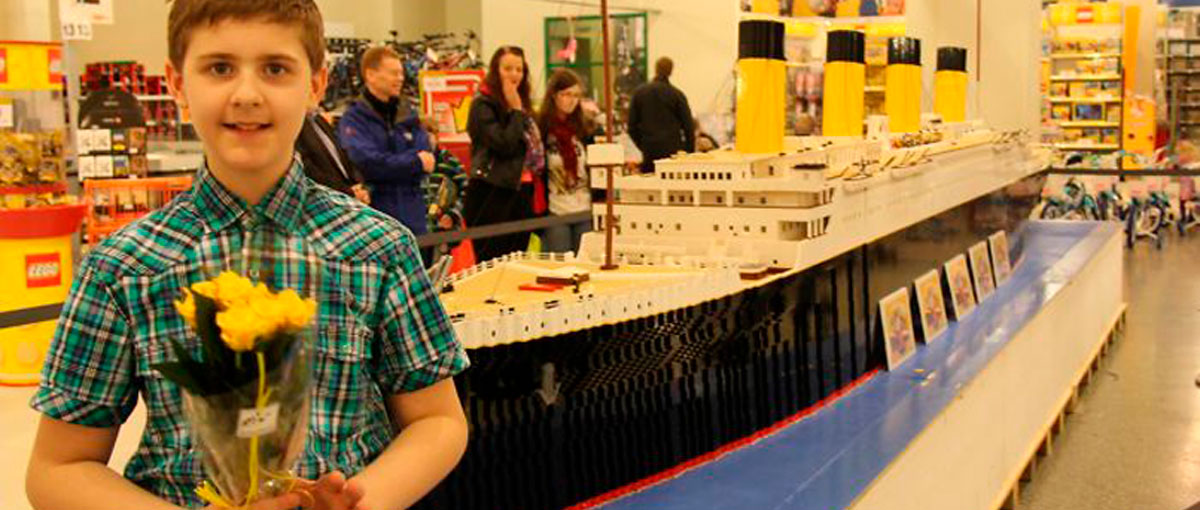 A história do garoto autista que construiu um Titanic de LEGO
