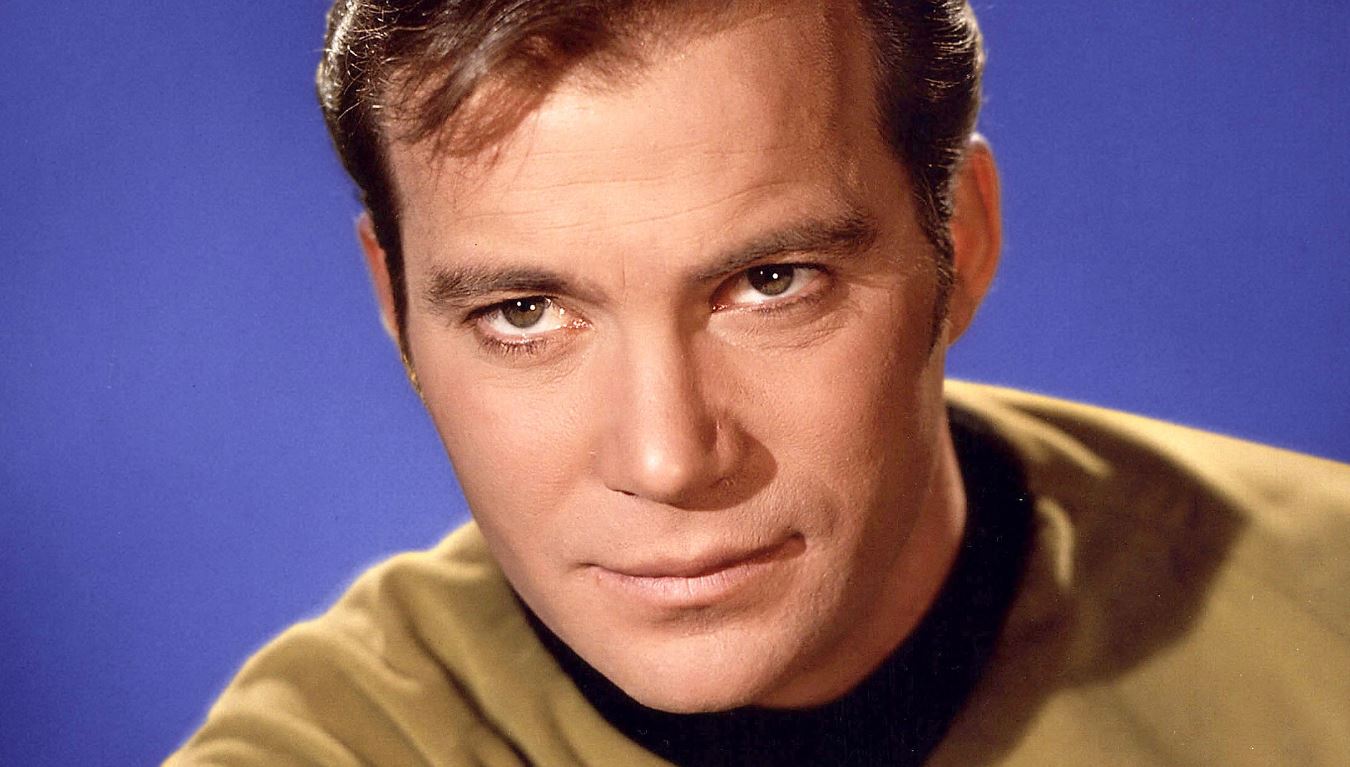 William Shatner diz que bebida clássica de Star Trek era nojenta