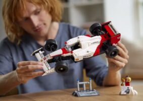 LEGO da Formula 1 traz carro do Ayrton Senna, entre outros clássicos