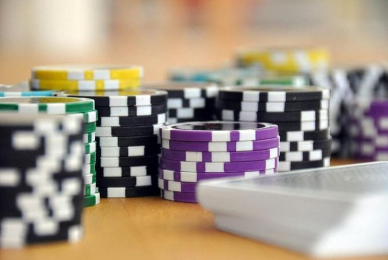 Poker Online: A Revolução Tecnológica e a Popularização do Jogo de Cartas