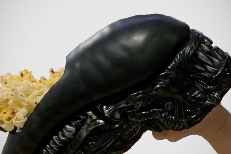 Balde de Pipoca do Alien no Cinemark é uma enorme cabeça de Xenomorfo