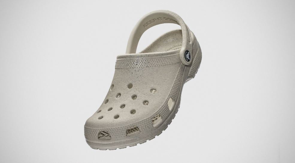 Crocs lança calçado feito com 25% de Crocs Velhos