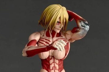 Impressionante boneco do anime Attack on Titan tem dezenas de poses expressivas