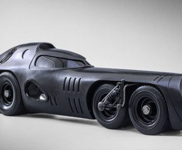 O Batmissile, veículo de fuga do Batman, ganha uma réplica colecionável em grande escala