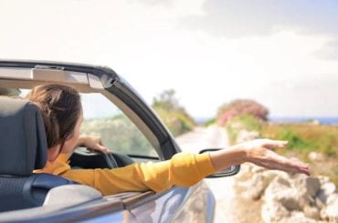 As vantagens de alugar um carro nas férias