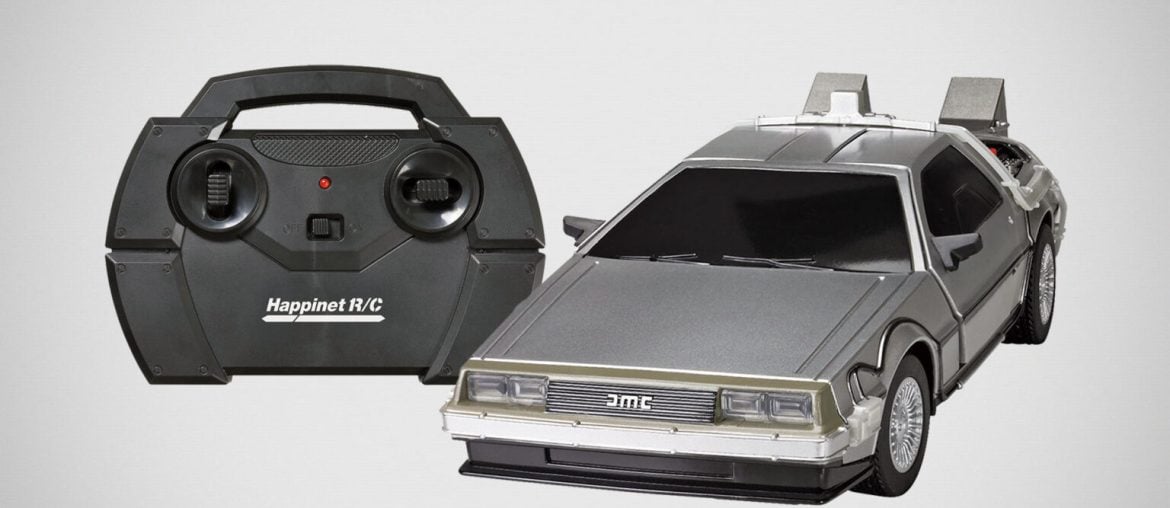 O DeLorean de controle remoto é pura nostalgia