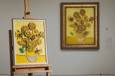 LEGO Girassóis recria a famosa obra de Van Gogh com peças de montar