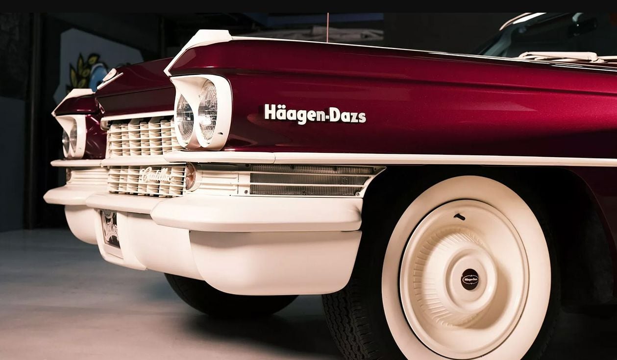 Haagen-Dazs e West Coast Customs criam Cadillac inspirado em sorvete para comercial do Super Bowl