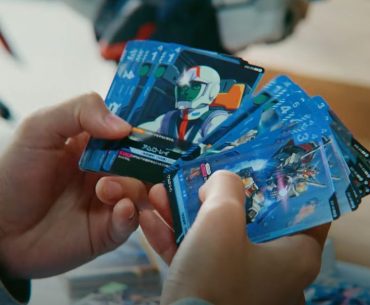 Chegou um jogo de cartas de GUNDAM, e tem trailer