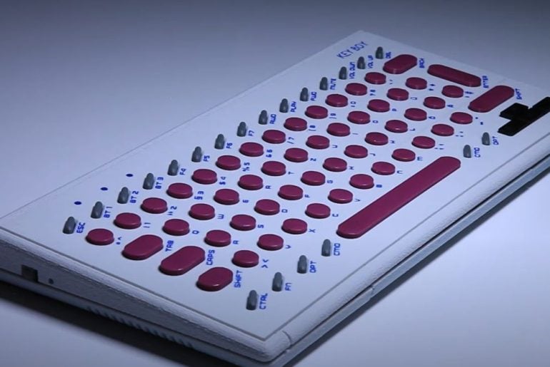 Este teclado retro inspirado no Game Boy é incrível e irritante ao mesmo tempo