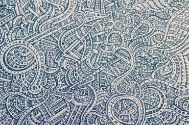 Desenhos abstratos em tinta no estilo zentangle e doodle