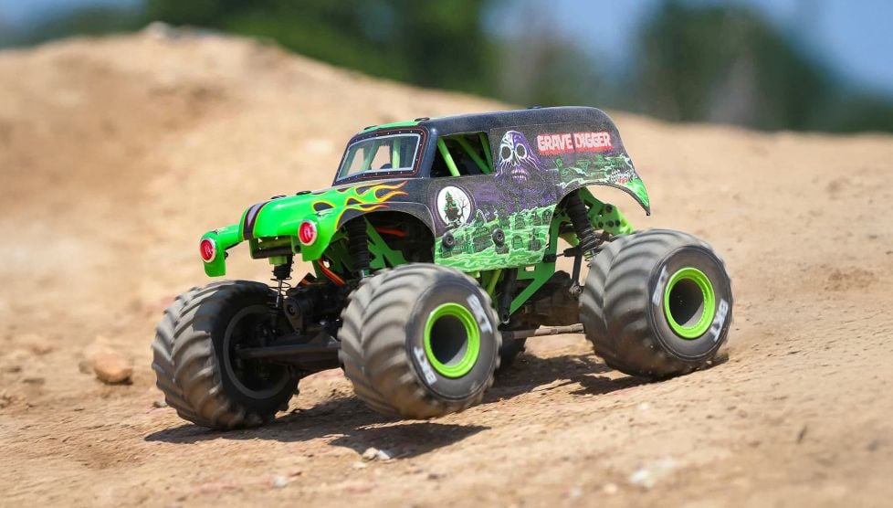 Grave Digger, o Mini Monster Truck mais realista do mundo