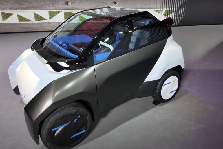 Toyota FT-Me 2025 eleva os microcarros elétricos a outro patamar com tecnologia de teto solar