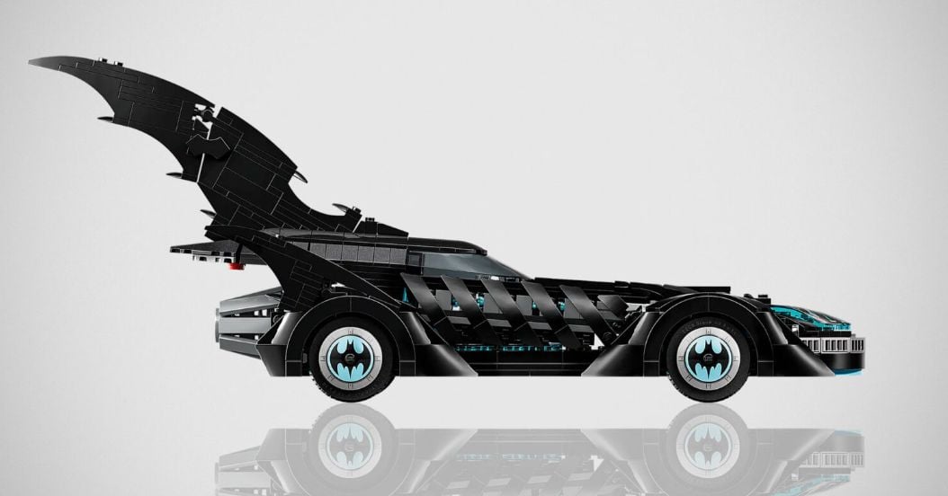 Batmóvel de 1995 vira kit LEGO em versão cheia de detalhes
