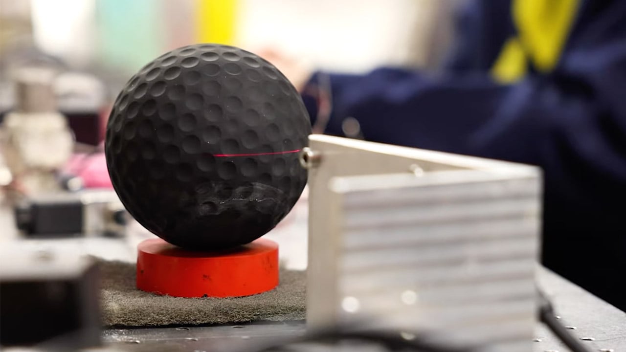 Robô inspirado em bola de golfe pode transformar a exploração subaquática