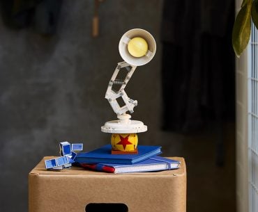 Novo conjunto LEGO Ideas homenageia o mascote da Pixar em um kit cheio de detalhes e surpresas