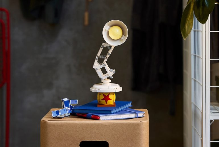Novo conjunto LEGO Ideas homenageia o mascote da Pixar em um kit cheio de detalhes e surpresas