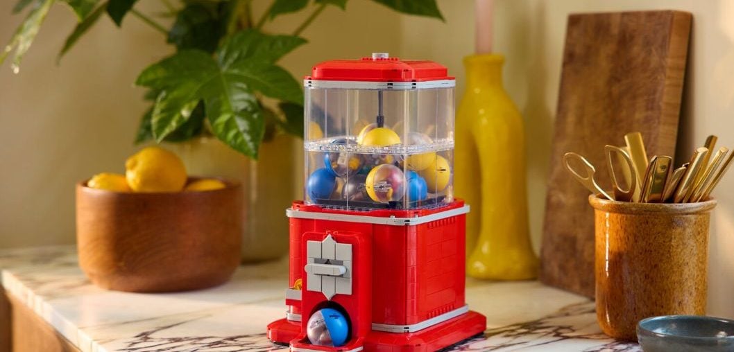 Insira a moeda e reviva a infância: uma máquina de minifigs da LEGO