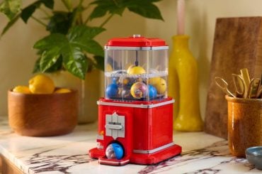 Insira a moeda e reviva a infância: uma máquina de minifigs da LEGO