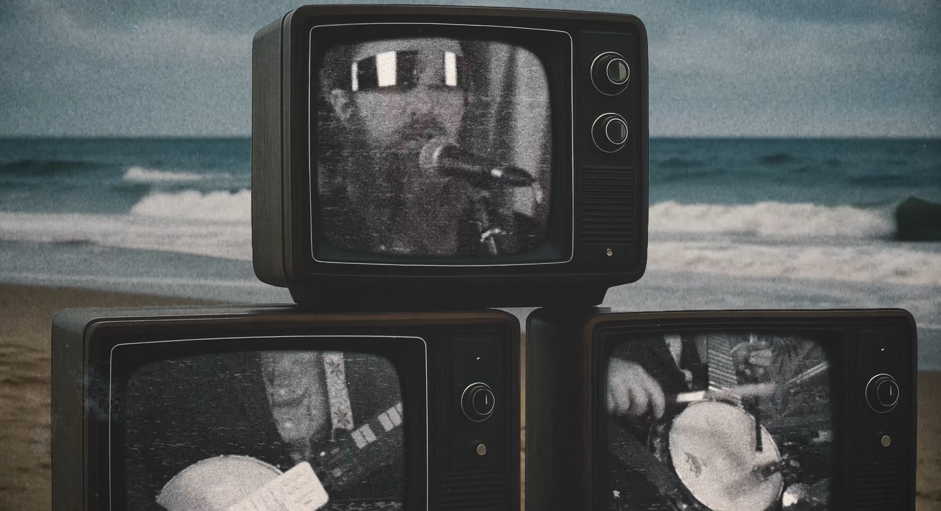 Trio transforma clássico do Pink Floyd em hipnótica versão com banjos