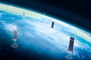 Algo inesperado está destruindo os satélites Starlink de Elon Musk