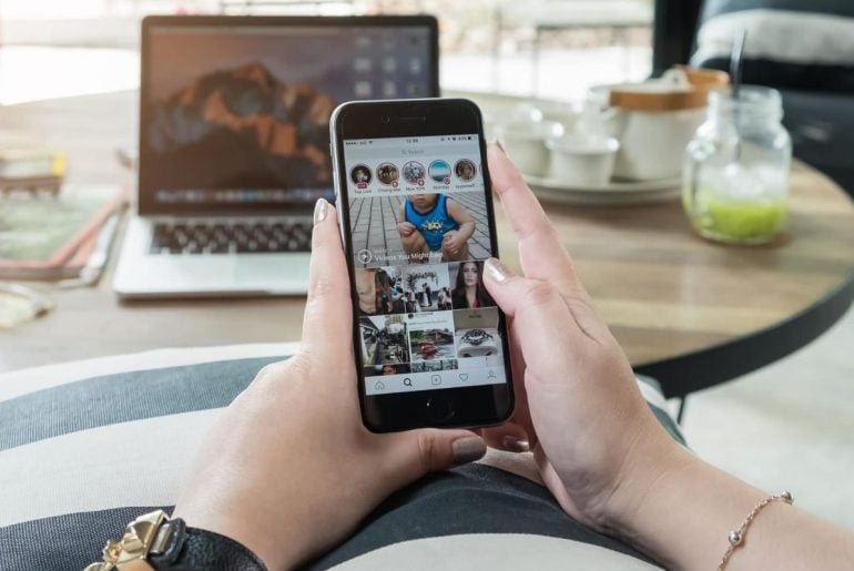 Como ver quem alguém segue no Instagram?
