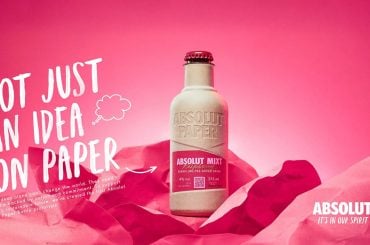 Vodka de papel? Absolut Vodka fez isso parecer bem legal