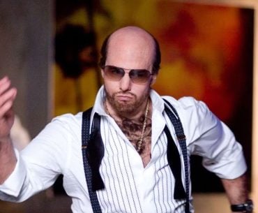 Michael Cera conta que conheceu Tom Cruise pela primeira vez levando bronca dele caracterizado como Len Grossman de Trovão Tropical