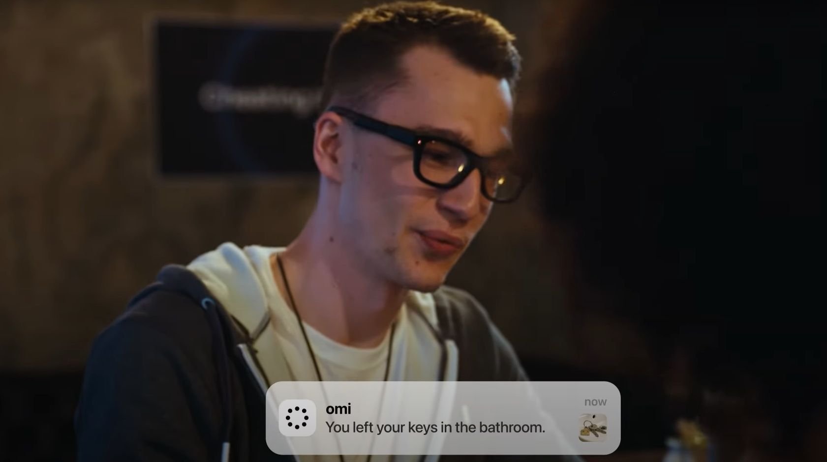 Esqueça os óculos inteligentes da Ray-Ban ou Oakley, o Omi Glass Dev Kit aposta no código aberto e promete bateria de sobra