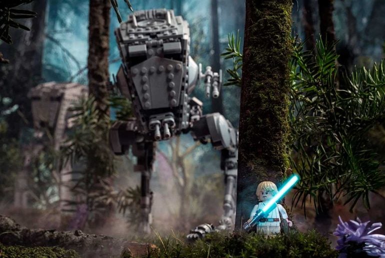 Fotógrafo usa peças e minifigs de LEGO para recriar cenas de filmes