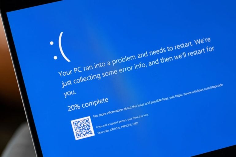 Microsoft aposenta a icônica ‘Tela Azul da Morte’ e a substitui por versão preta após 40 anos