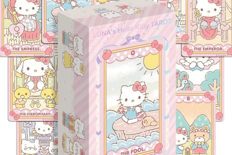 Sanrio lança baralho de tarô da Hello Kitty em edição cheia de fofura