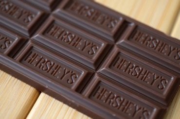 Hershey vai aumentar preços e mudar receitas e embalagens por causa da alta no custo do cacau