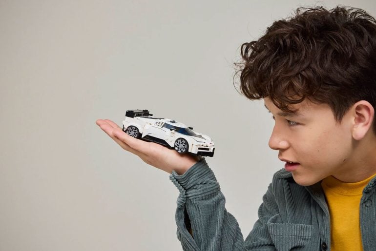 LEGO lança versão do Bugatti Centodieci que (dessa vez) cabe no seu bolso