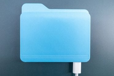 Pen drive em forma de pasta de arquivos do macOS vira realidade com 128 GB e conexão USB-C