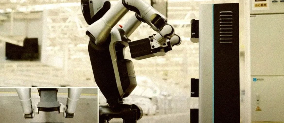 Skynet se aproxima: vídeo impressionante mostra robô trocando sua própria bateria