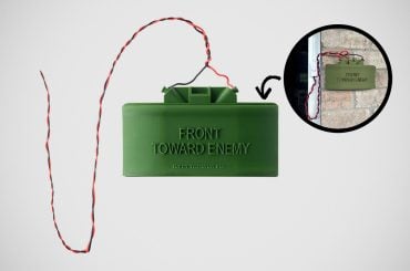 Campainha de Claymore de mentira é a pegadinha perfeita para assustar visitas