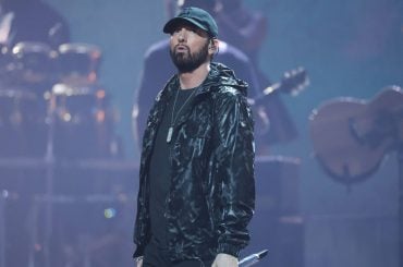 Balde de pipoca do Eminem rouba a cena para divulgar documentário Stans