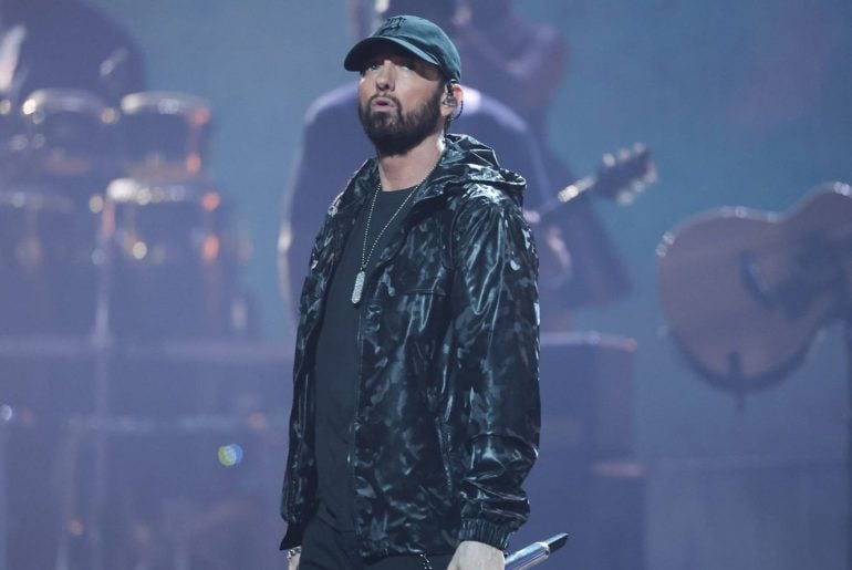 Balde de pipoca do Eminem rouba a cena para divulgar documentário Stans