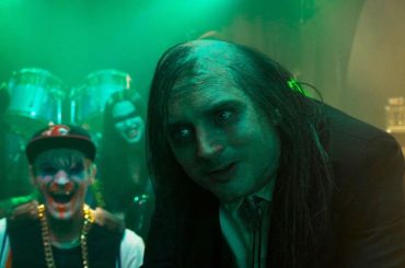 Elijah Wood explica sua paixão por filmes estranhos e o novo Vingador Tóxico