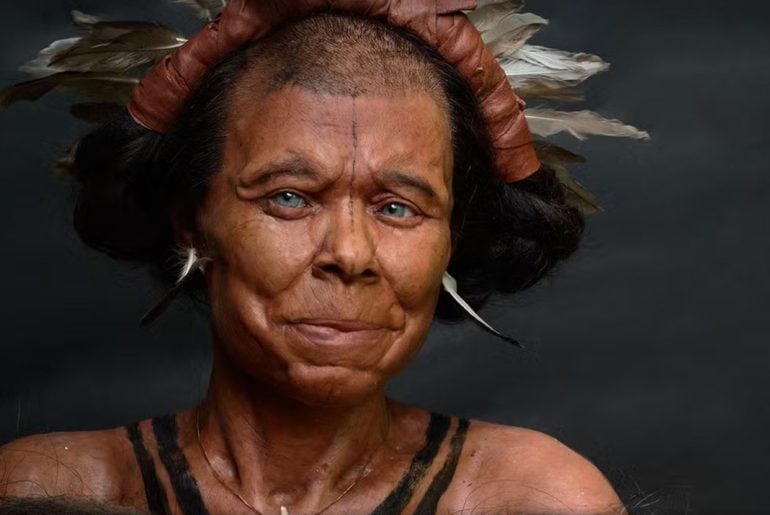 Rosto de mulher que viveu há 10 mil anos é reconstruído por cientistas
