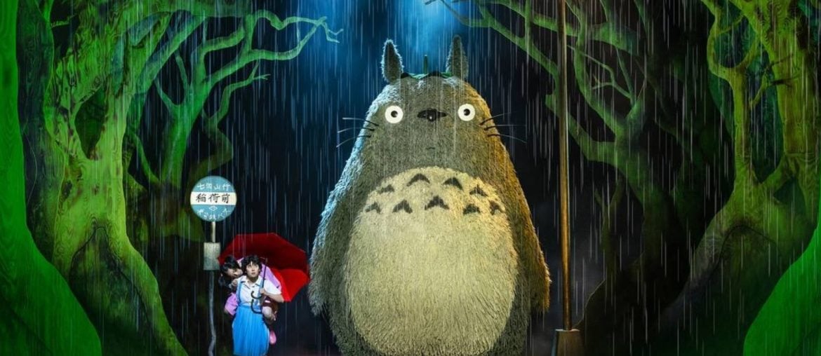 Totoro ganha versão gigante em teatro no West End de Londres