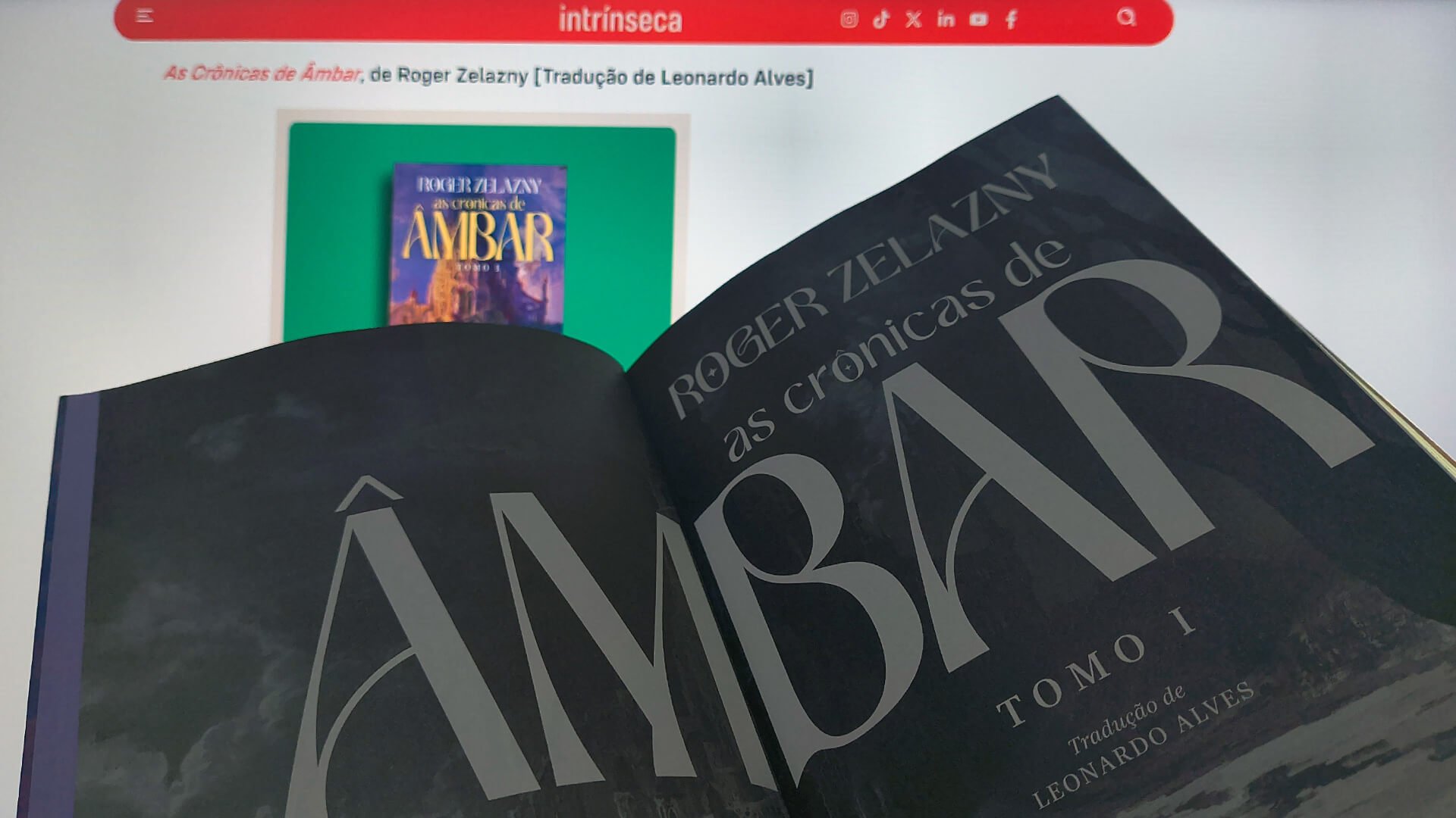As Crônicas de Âmbar: Tomo I