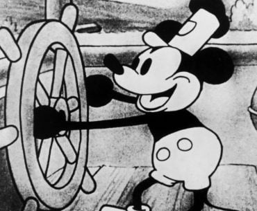 Escritório de Advogados processa a Disney para garantir uso de Mickey Mouse de domínio público em propaganda