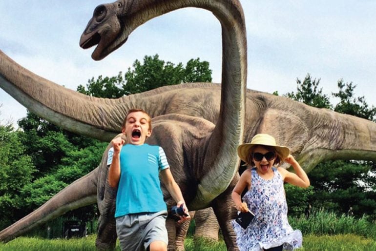 Parque Temático de Dinossauros em Nova Jersey Vende Seus Animatrônicos Gigantes, Incluindo T-Rex