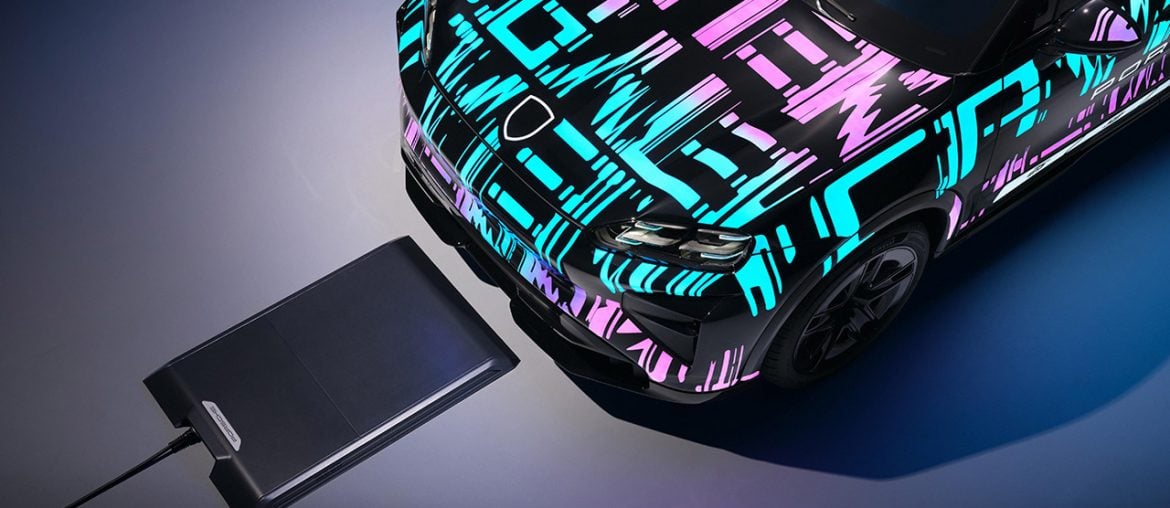 Porsche anuncia carregamento Wi-Fi para Cayenne elétrico em 2026