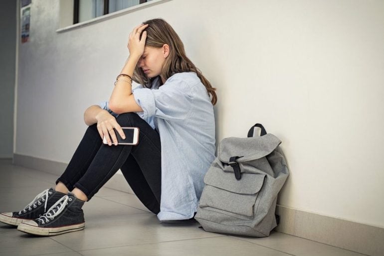 Alerta Geracional: Por que os jovens estão tendo cada vez mais problemas de memória e concentração?