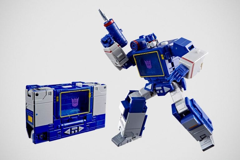Soundwave clássico de Transformers: The Movie ganha figura premium com modo fita cassete